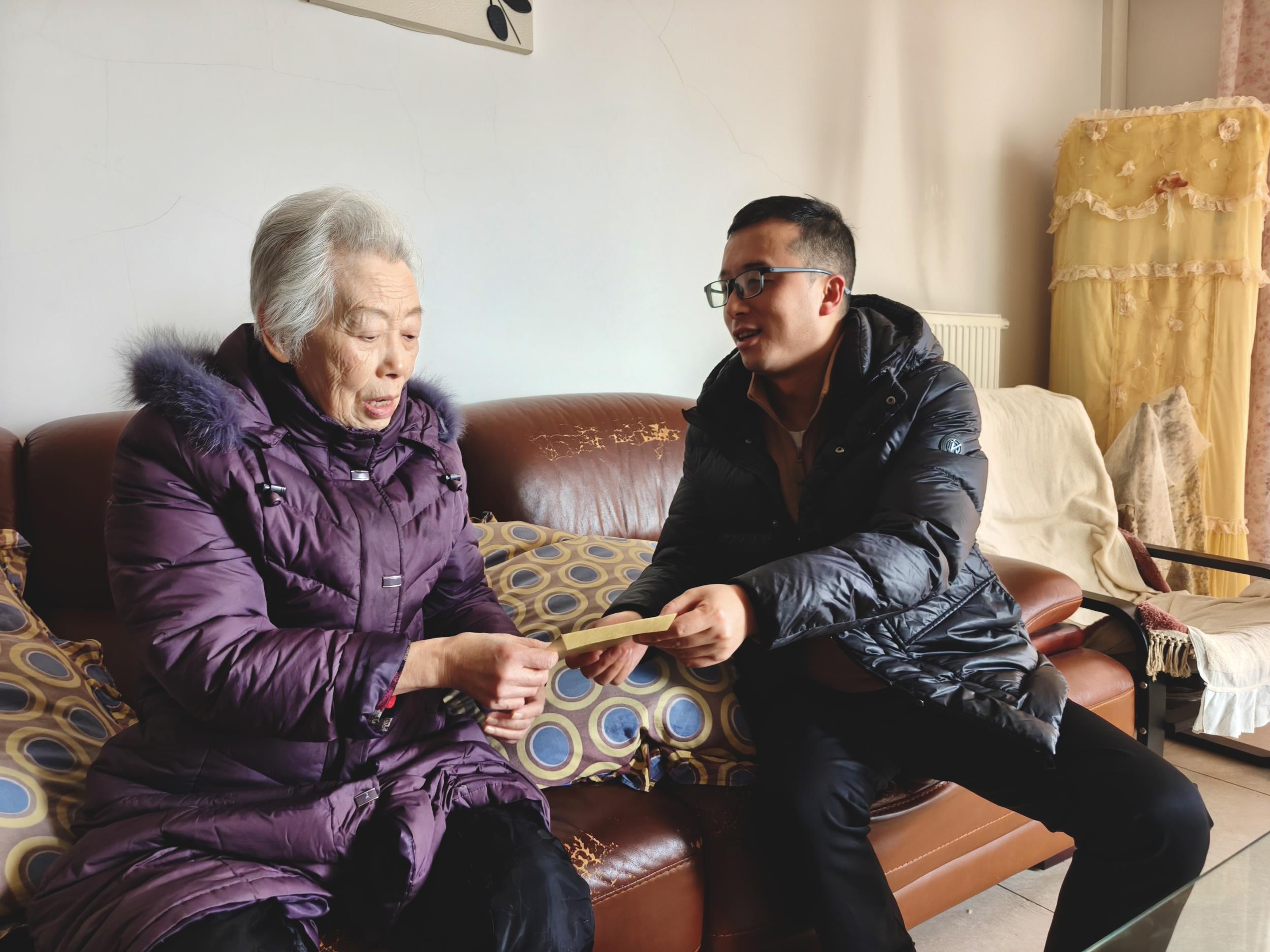 走访慰问2.jpg